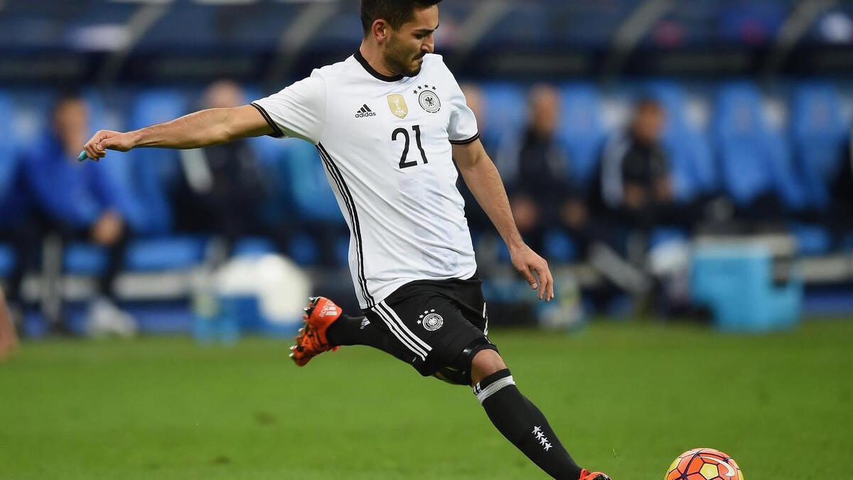 لاعب الوسط الألماني إيلكاي غوندوغان: تميزت مسيرة نجم بوروسيا دورتموند بكثرة الإصابات، ولن يكون الحال مختلفاً هذا الصيف بعد تعرضه لانتكاسة جديدة في الركبة خلال التدريبات.