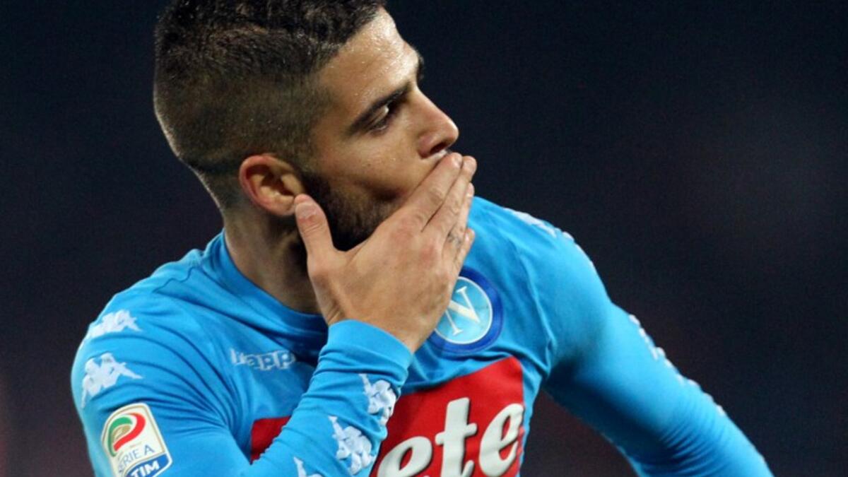 الجناح الأيسر: الإيطالي لورينزو إينسيني (نابولي)