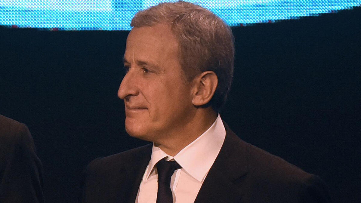 خوان بيدرو دامياني: كشفت الأوراق عن إنشاء مكتب عضو لجنة أخلاقيات فيفا ورئيس نادي بينيارول شركات لرجلي الأعمال هوغو وماريانو جينكيس المتهمين من قبل القضاء الأميركي بدفع رشاوى لمسؤولي اتحاد اميركا الجنوبية مقابل الحصول على حقوق البث التلفزيوني.