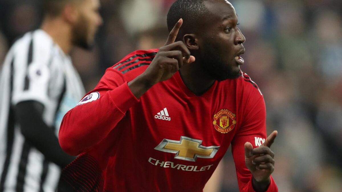 المركز التاسع: روميلو لوكاكو نجم هجوم مانشستر يونايتد، ودخله الأسبوعي 220 ألف جنيه.