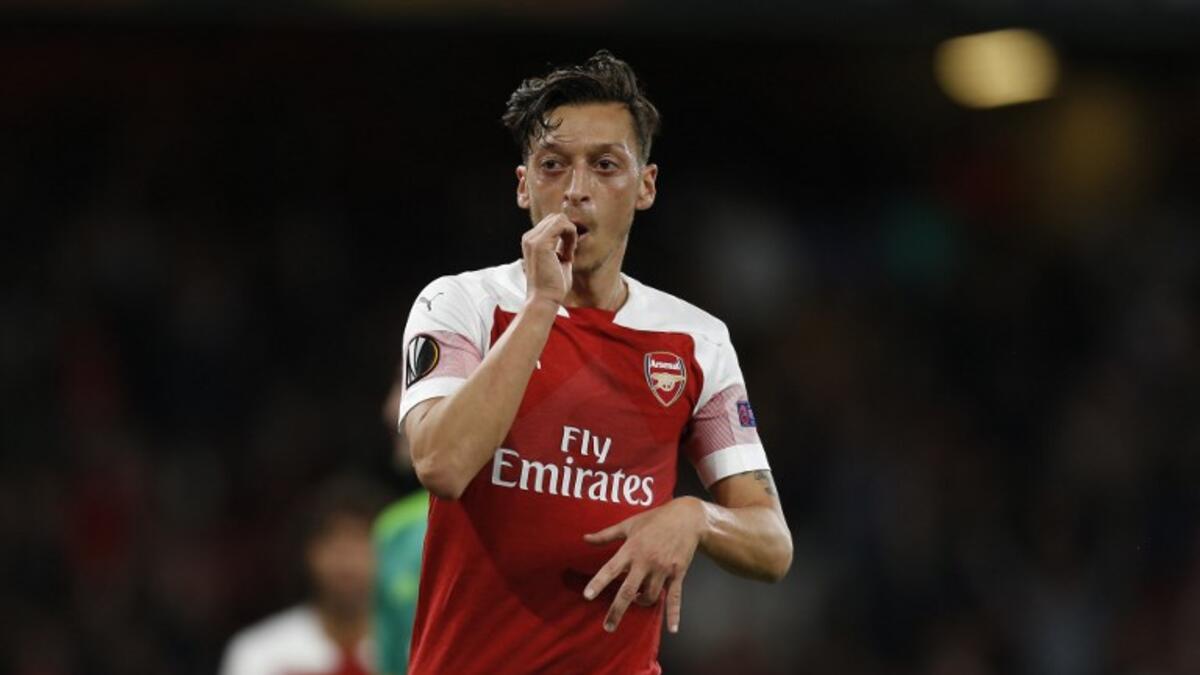 المركز الثاني: مسعود أوزيل يتقاضى لاعب وسط آرسنال أسبوعياً 350 ألف جنيه.