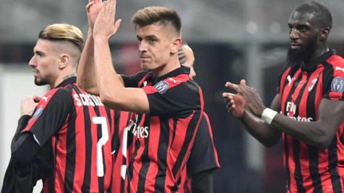 المهاجم البولندي كريشتوف بيونتيك: من جنوى إلى ميلان مقابل 35 مليون يورو