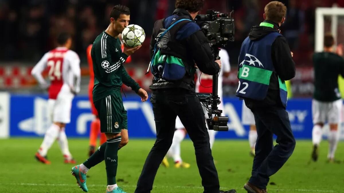 2012-2013: مواجهة أياكس وريال مدريد 1-4 بتاريخ 4-12-2012.