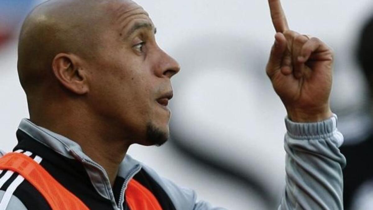 روبرتو كارلوس – ريال مدريد وفينيرباهتشة: خاض 128 مباراة سجل خلالها 17 هدفاً، وحصل على اللقب 3 مرات.