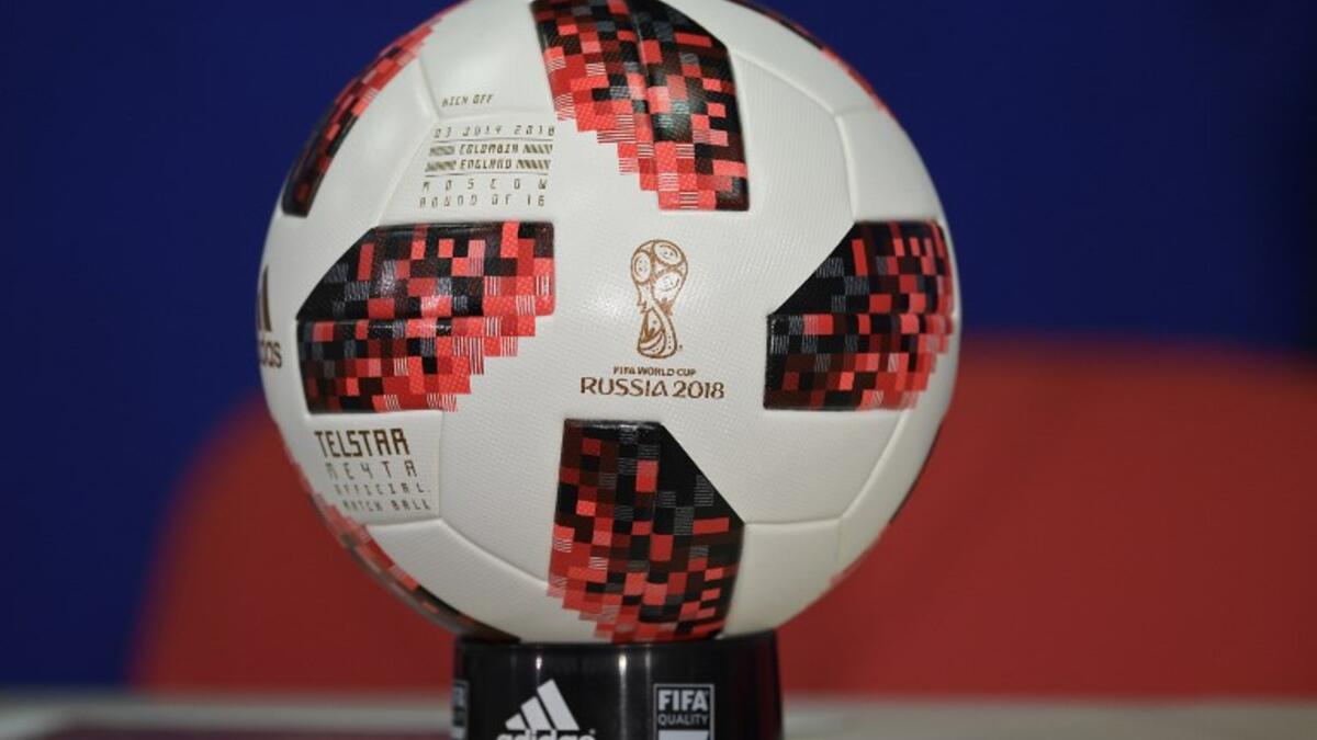 كرة أديداس الرسمية للأدوار الإقصائية من كأس العالم واسمها تيلستار ميكتا