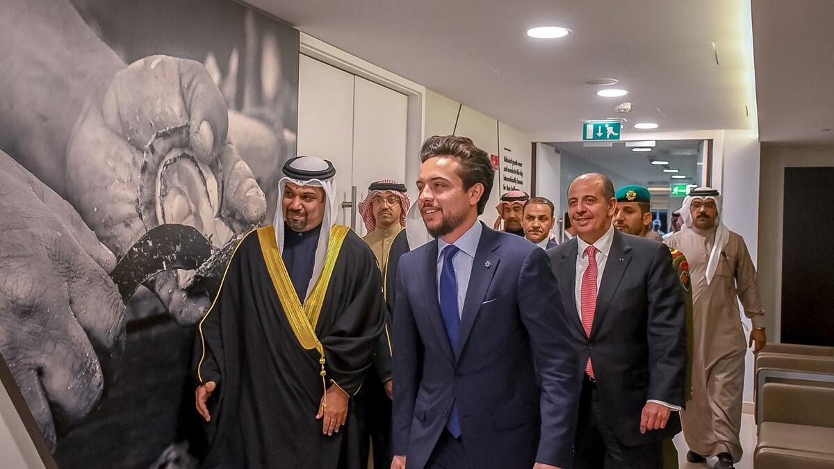 Crown Prince Al Hussein bin Abdullah II visits the Bahrain Institute for Pearls and Gemstones and is briefed on processes of inspecting pearls.
(Twitter/@RHCJO)