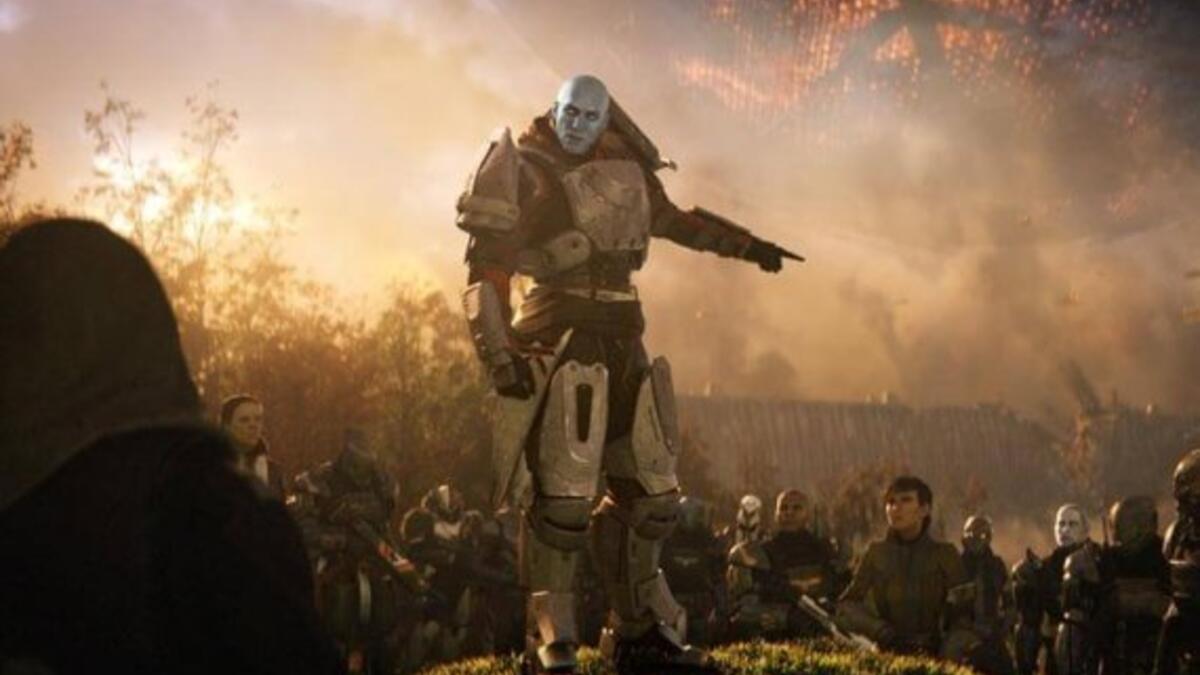 لعبة Destiny 2 : تحكي قصة سقوط المدينة الأخيرة الآمنة للبشرية من قبل الفيلق الأحمر بقيادة زعيمهم غول بعدها سوف يخوض اللاعب مغامرات إلى عوالم غامضة واستخدام ترسانة من الأسلحة الجديدة والقدرات القتالية المخيفة لهزيمة زعيم الشر.