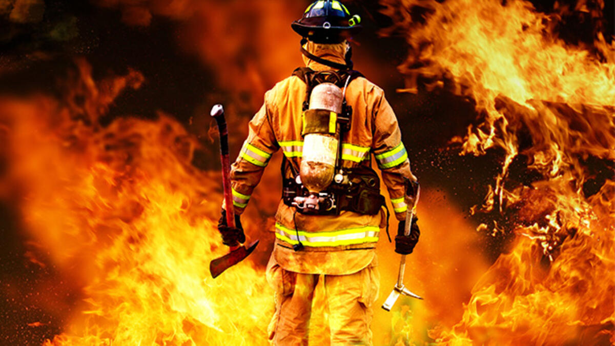 During Ramadan the weather can get super hot, but what if you’re also fighting an actual blaze? Firefighters who haven’t drunk a drop since dawn have to face smoke, flames and air so dry that it sucks any moisture out of your skin. On top of all that they’re carrying 20 kg hoses whilst running on empty bellies.