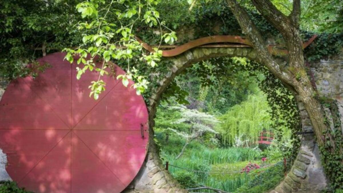 آني غرين-أرميتاج التقطت هذه الصورة لباب دائري الشكل، يُطلق عليه "بوابة القمر"، بمنطقة بافاريا في ألمانيا.