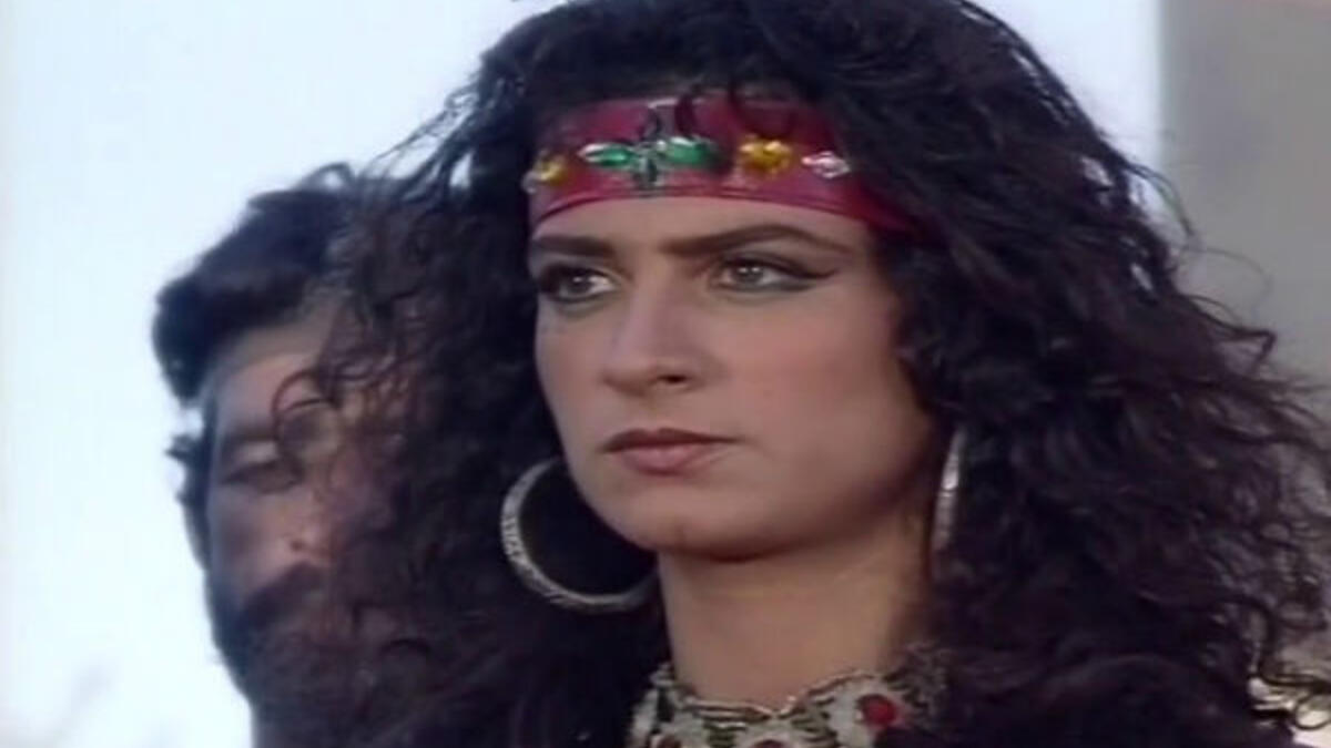 حققت نجاحًا جماهيريًا ساحقًا في مسلسل «العبابيد» عام 1996 في دور "تيما"