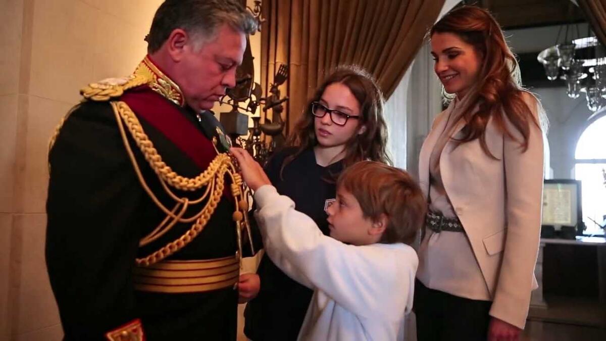 تلقى تعليمه الابتدائي بـ "الكلية العلمية الإسلامية" في الأردن، ثم انتقل إلى مدرسة "أس تي آدموندز" في بريطانيا، وبعدها  إلى مدرسة "إيجلبروك" وأكاديمية "ديرفييلد"  في الولايات المتحدة الأمريكية.