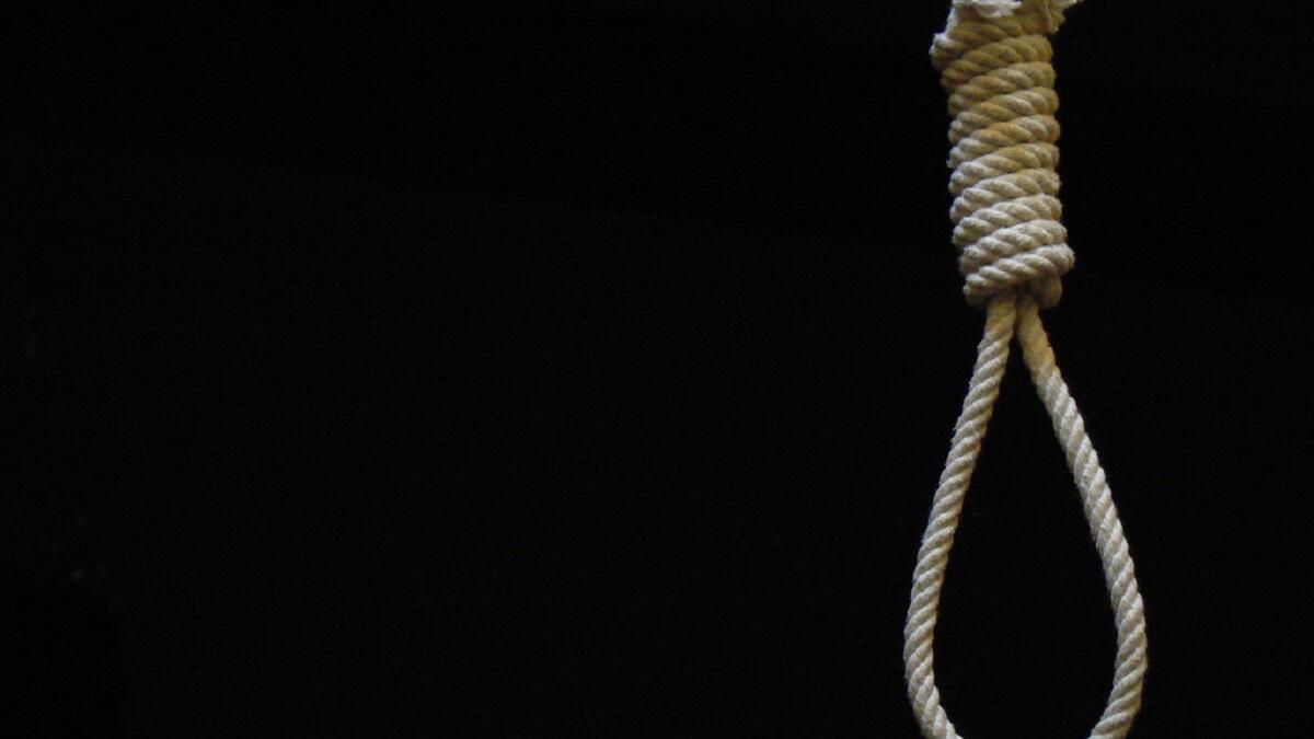 توم كيتشوم: قتل الكثير من الناس، وأُعدم شنقًا، لضلوعه في عملية سطو على قطار، آخر كلماته قبل الإعدام: "سأكون في الجحيم قبل أن تبدؤوا وجبة الإفطار، هيا يا أولاد أسرعوا".