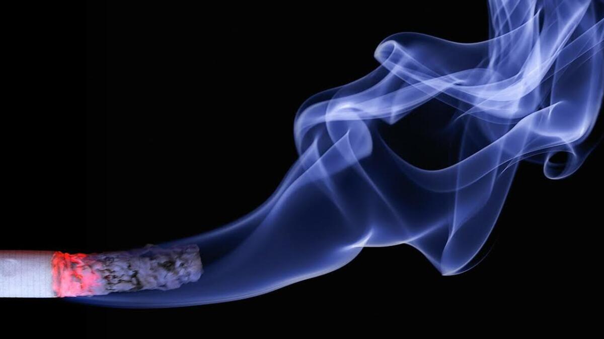 Beware of chainsmokers, whom you’ll find indoors, outdoors and even right beneath the “No Smoking” signs - even in governmental institutions. So get used to stinking of cigarette smoke. “Eau de Amman” also includes notes of diesel fumes, burnt coffee, and cat pee.