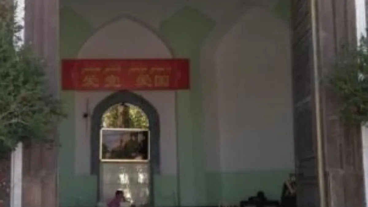 Riot shields in the ancient Heytgah Mosque in Kashgar, Xinjiang, courtesy of Dr. Joanne Smith Finley