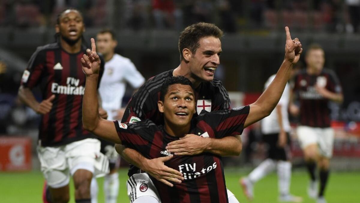 3- ميلان: سعى الروسونيري لاستعاد أمجاده بتخصيص 60.9 مليون جنيه استرليني استخدمت لضم المهاجمين كارلوس باكا ولويس أدريانو، والمعار ماريو بالوتيلي، والمدافع أليسيو رومانيولي ولاعب الوسط أندريا بيرتولاتشي.