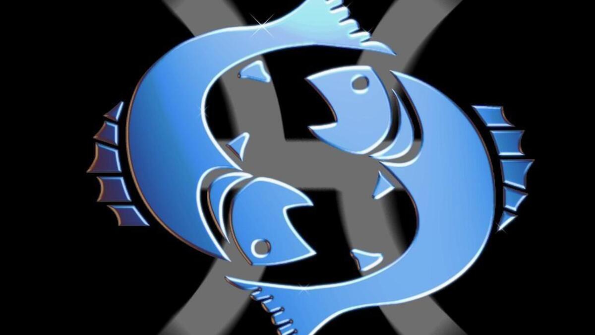 برج الحوت: "سنة الانقلابات"
هذه السنة عزيزي الحوت ملئية بالتقلبات والتغيرات ونهاية السنة سوف تكون افضل من بدايتها ويجب ان تهتم بصحتك ولا ترهق نفسك، هي سنة التحديات فعليك الحذر فيها من الممكن ان تتخلص من اشخاص في حياتك وفصل الخريف هو الافضل هذه السنة.