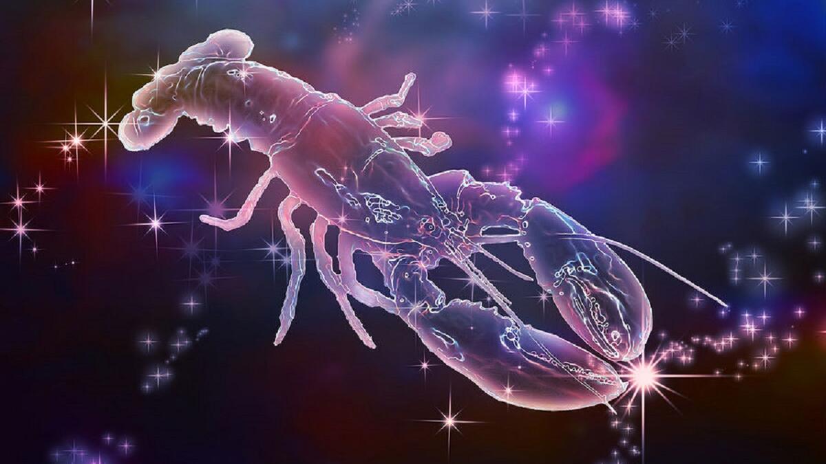 برج السرطان: "سنة الاستقرار"
طريقك سالكة لنشاطات جديدة تفتح لك ابواب كتيرة وقد تشغل منصب مهم وفي حياتك الشخصية  ينتظرك حب كبير لكن بعد شهر ايلول ننصحك بالابتعاد عن ارتكاب الاخطاء واجعل الامور تسير بتروي وابتعد عن القرارات الانفعالية.