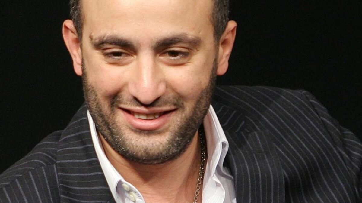 "عيال سيس" من بطولة أحمد مالك وعدد من الوجوه الجديدة، بجانب عدد من ضيوف الشرف، وعلي رأسهم الفنان أحمد السقا وأيمن قنديل وأحمد رزق، ومن إخراج أحمد نادر جلال. والذي تدور أحداثه في إطار كوميدي.