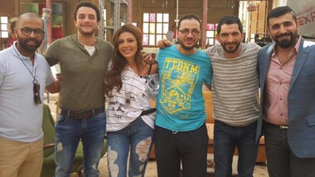 فيلم الكوميدي"القرد بيتكلم" للفنان عمرو واكد الذي يعود به للسينما بعد عامين ويشارك في بطولته احمد الفيشاوي سيد رجب وعدد كبير من الفنانين الشباب وتدور أحداث الفيلم حول ساحرين شقيقين عمرو والفيشاوي يحضران لخدعة سحرية في محاولة لإطلاق سراح والدهما من السجن.