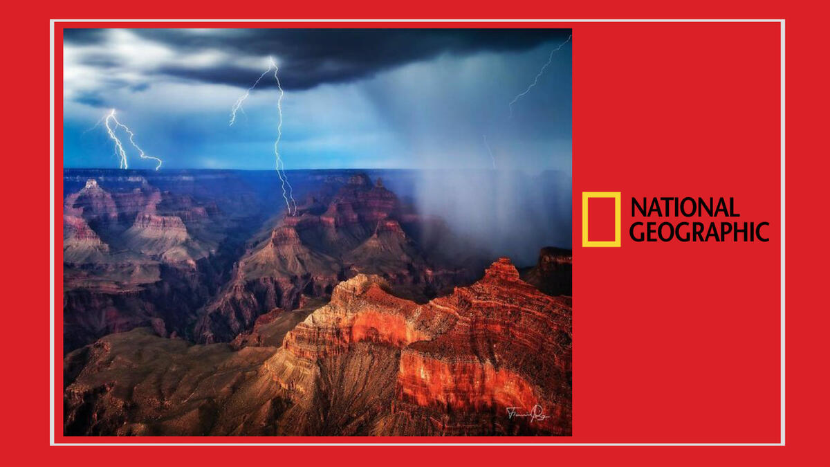 للمصور البريطاني "تشارلي هاميلتون جيمس" - عاصفة رعدية صيفية تدور فوق أخدود غراند كانيون الواقع في الجزء الشمالي الغربي من ولاية أريزونا الأميركية.