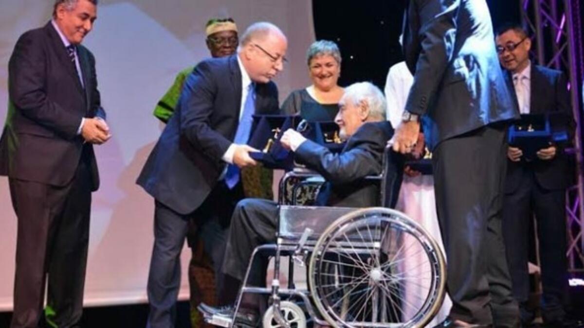 رغم ظروف مرضه حرص الفنان جميل راتب على الحضور بنفسه الى  حفل افتتاح مهرجان القاهرة الدولي للمسرح التجريبي والمعاصر في دورته الـ 23 وذلك لتكريمه تقديرا لتاريخه الفنى والأعمال المسرحية التي قدمها على مدار مشواره الفني وظهر راتب وهو على كرسي متحرك طوال الوقت.