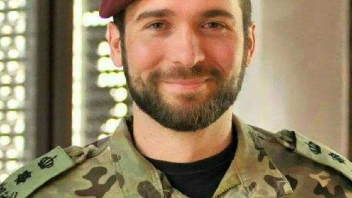 الأمير هاشم بن الحسين ، أصغر الأبناء الذكور للملك الحسين من زوجته الملكة نور . ترأس العديد من المجالات مثل قطاع الطاقة واتحاد كرة السلة ومجلس أمناء متحف السيارات ونادي الرياضات الجوية. ويعمل حاليًا كضابط. ويرأس حاليًا الاتحاد الأردني للكيك بوكس.