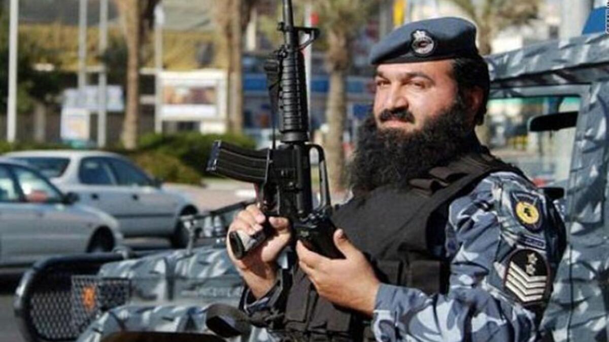 حذّرت وزارة الداخلية الكويتية من المجاهرة بالإفطار خلال شهر رمضان، مؤكدة تطبيق عقوبة قانونية للمجاهر بالإفطار في نهار رمضان تتضمن الغرامة 100 دينار أو الحبس لمدة شهر.