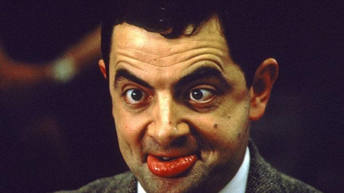 الشخصيات التي كانت تعاني من مرض التوحد في عالم التلفزيون والسينما كانت أشهرها على سبيل المثال: شخصية مستر بين الشهيرة والتي لعبها الممثل روان أتكينسون وشخصية بيرت في عالم السمسم وشخصية أليكس كايتون التي لعبها ميشيل فوكس في مسلسل روابط عائلية.