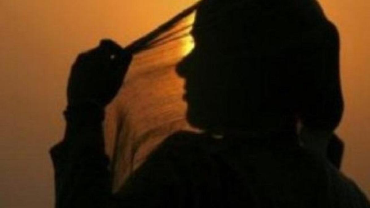 المشايخ يحللون عمليات ترميم البكارة: قام العديد من المشايخ وعلماء الدين بتحليل هذه العملية، ومنهم سلمان عودة، وعلي جمعة الذي قال انه لا يوجد أي نص يدفع إلى تحريم هذه العمليات.