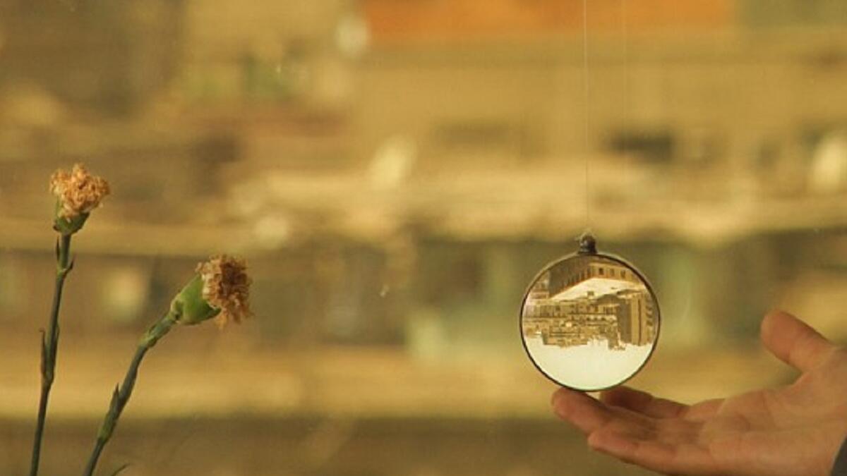 "آخر أيام المدينة": 
فلم للمخرج المصري تامر السعيد الذي عرض في مهرجان لندن السينمائي، يروي قصة مخرج يحاول أن يصنع فيلمًا عن مدينته وما تحمله من أحلام، في الوقت الذي يعاني من احتمالية أن يُطرد من شقته، في ظل استعداد المرأة التي يحب للهجرة، متذكرًا أيام طفولته.