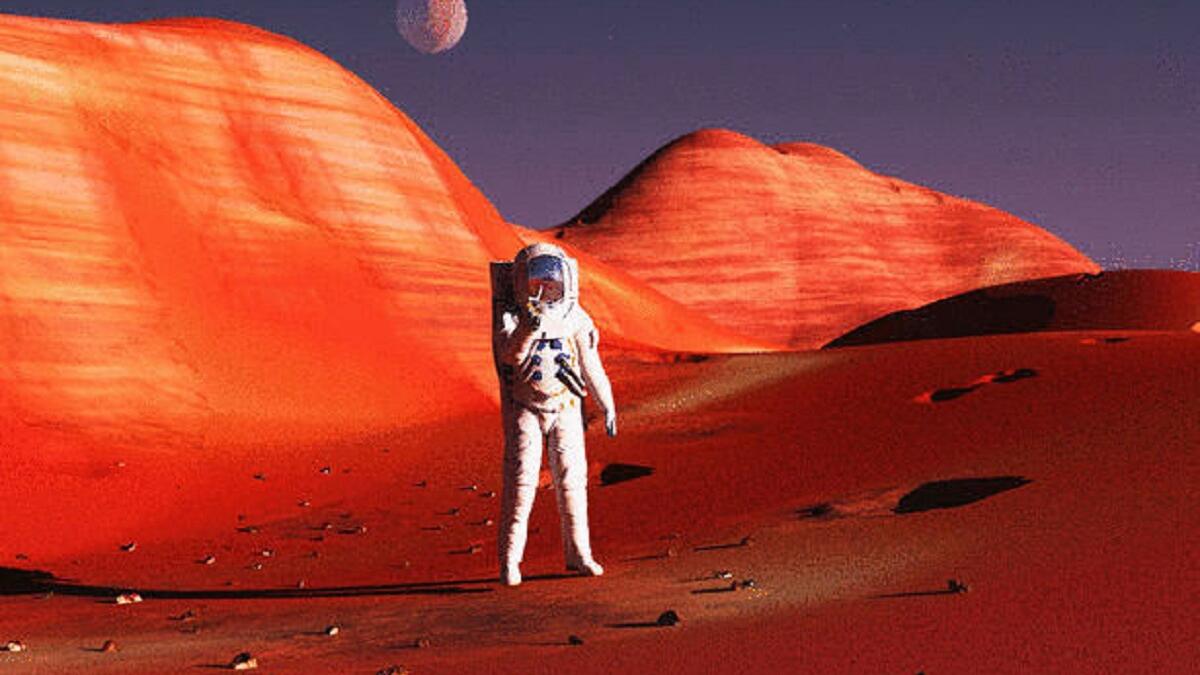 يجب إنقاذ المريخ من تطفل الكائنات الأرضية: وفقًا لخبراء "ناسا"، فإنه يجب إنقاذ كوكب المريخ من الكائنات الدقيقة الأرضية والتي تمكنت من الصمود في بيئته، والتي كانت قد علقت مع رواد الفضاء، ويحاولون استحداث نظام تعقيم للمركبات الفضائية يزيد من سعرها الحالي 10%.