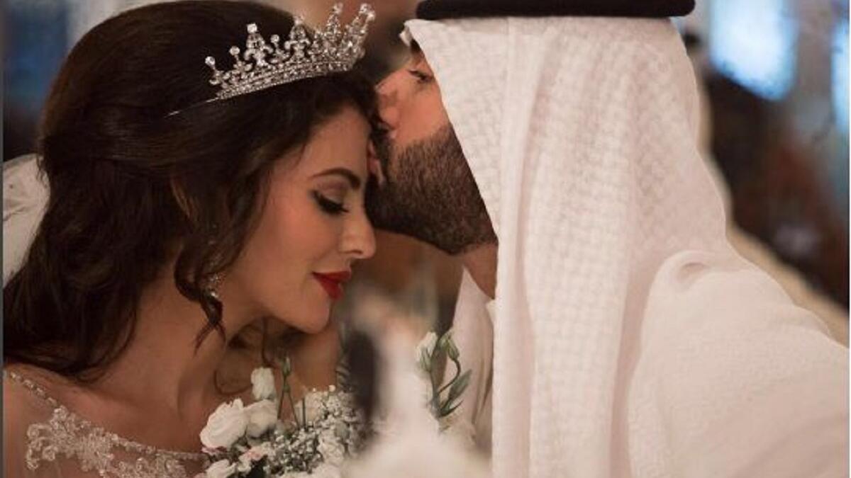 مريم حسين وفيصل الفيصل: 
في سبتمبر فاجأت مريم حسين متابعيها عبر وسائل التواصل الاجتماعي المختلفة بخبر زفافها لعارض الأزياء السعودي فيصل الفيصل بحفل اقتصر عليهما والمصور.