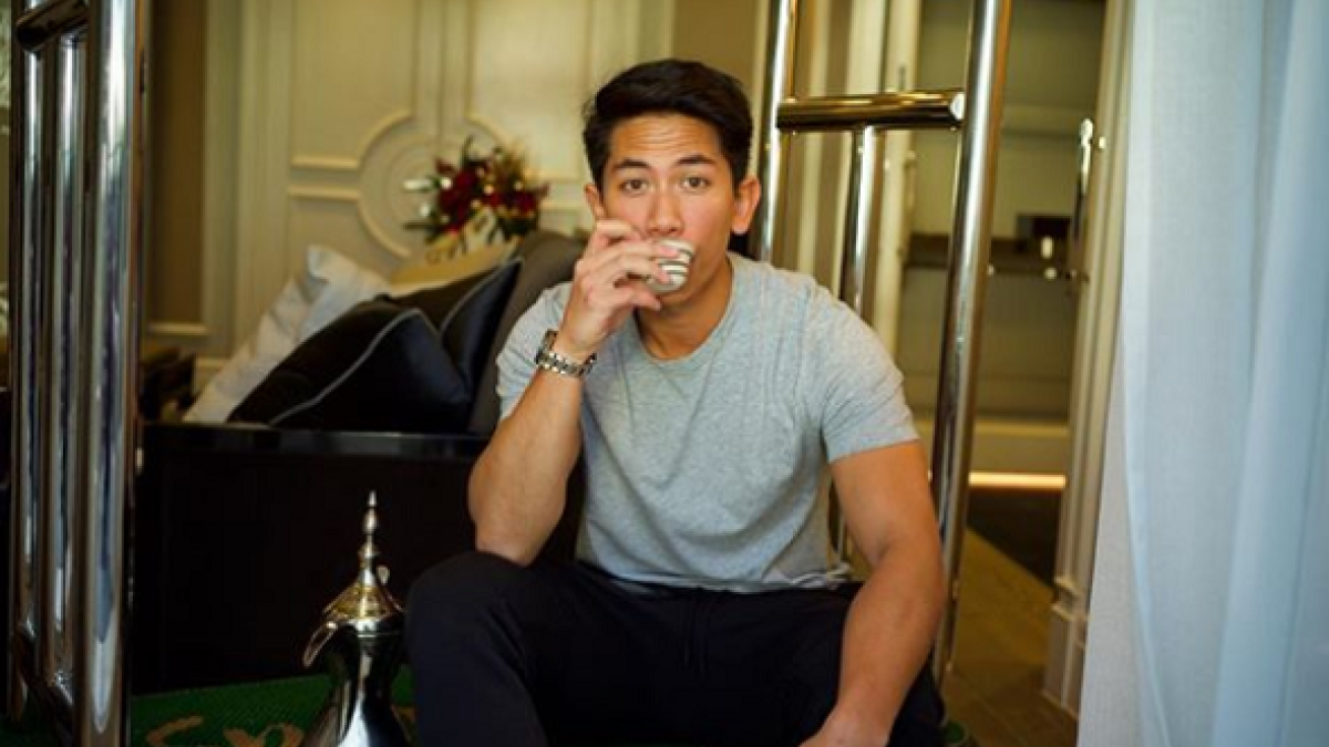 الأمير عبد المتين (31 عامًا): يعيش ولي عهد سلطنة بروناي حياةً مفعمة بالمغامرات فهو يهوى كرة القدم ولعبة البولو وممارسة الفنون القتالية ورياضة الغوص والقفز من المظلة والتزلج، وغيرها الكثير.