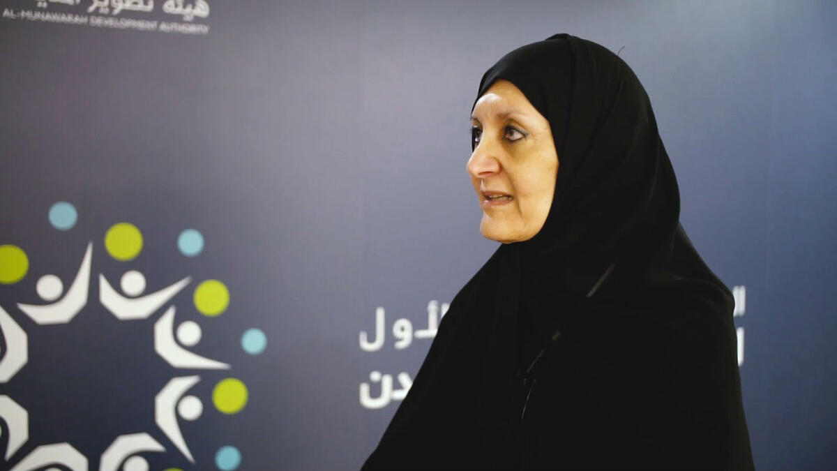 الأميرة هيفاء الفيصل: وذلك تقديرًا لجهودها في العمل التطوعي، باعتبارها رئيسة جمعية زهرة لسرطان الثدي.