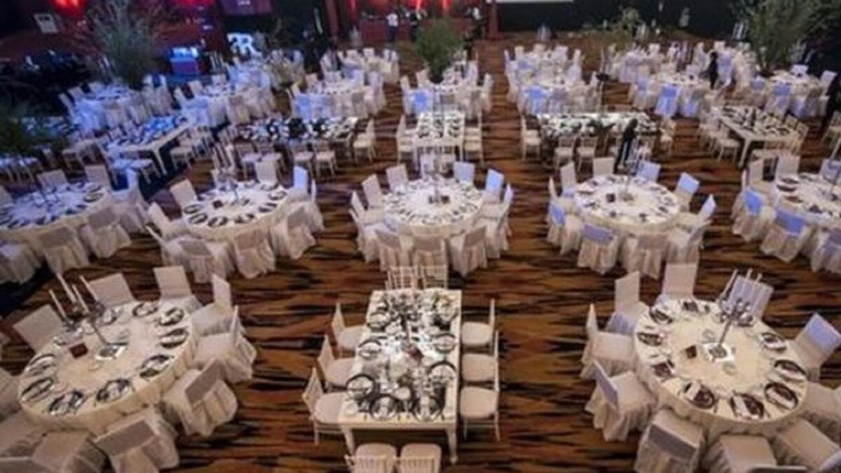 القاعة التي أقيم فيها الحفل بالفندق الواقع في وسط مدينة روساريو.