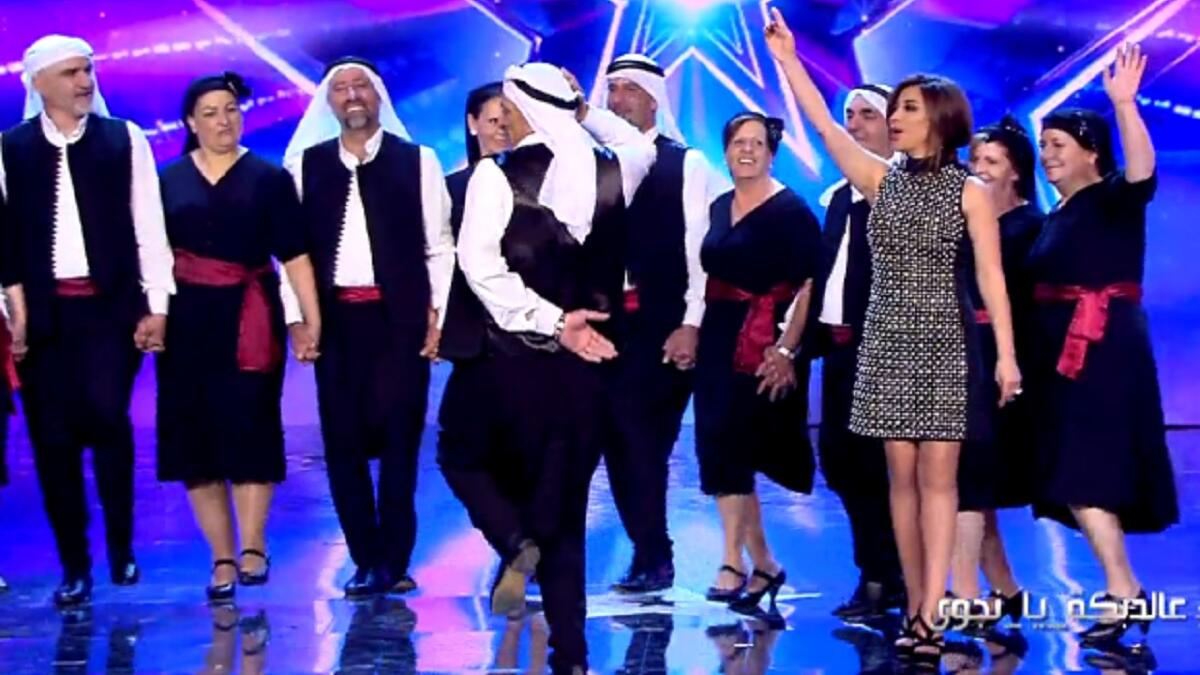 فرقة "الرماح دير الأحمر" اللّبنانية للدّبكة: والتي تراوح عمر أعضائها بين الـ 50 والـ 70 عامًا. الفرقة نشرت جوًّا من السّعادة والأصالة، وأثّرت بشكلٍ عاطفي بنجوى، فأعضاؤها قدّموا الدّبكة بكلّ حيويّة جعلتنا ننسى أعمارهم.