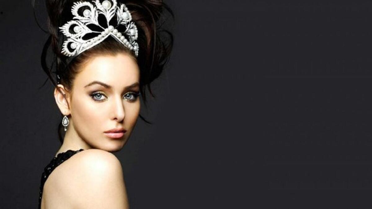 نتالي غلبوفا:
الروسية التي فازت باللقب لصالح كندا عام 2005، وصفت بأنها تملك سحرًا خاصًا، وعيونًا تمكنها من تنويم الناظر إليها مغناطيسيًا.