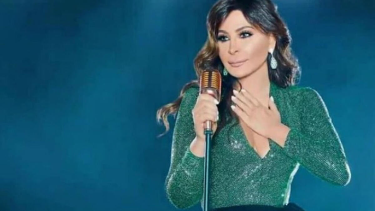 The new albums cover and booklet pictures seems to suit the albums songs mood