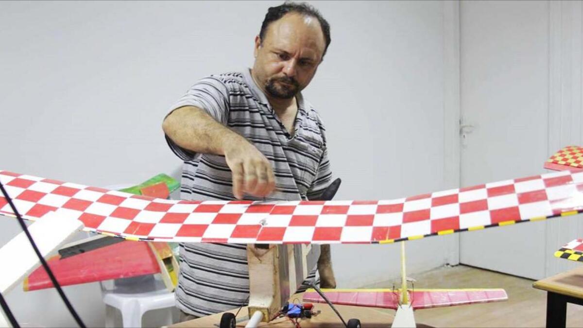 محمد الزواري: اغتيل في ديسمبر 2016، في تونس وهو أحد قيادات كتائب عز الدين القسام، الذين أشرفوا على مشروع طائرات الأبابيل، وهي طائرة من دون طيار، واتهم موقع "واللا" العبري بعلاقة الزواري مع حركة حماس وجناحها العسكري.