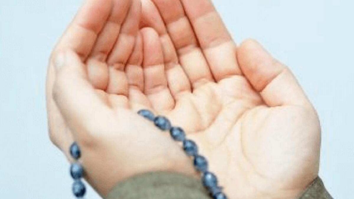 ومن اهم الاعمال المستحبه التي ذكرت في كثير من الرويات لـ اعمال ليلة القدر, وياتي اولا من اعمال ليلة القدر،الغسل المستحب بنية غسل ليلة القدر او تعقد النيه. ومن مستحبات اعمال ليلة القدرايضا، الصلاه ركعتان في اول الليله. وذكر ماروي من ادعيه عظيمه تطلب منها الحاجه