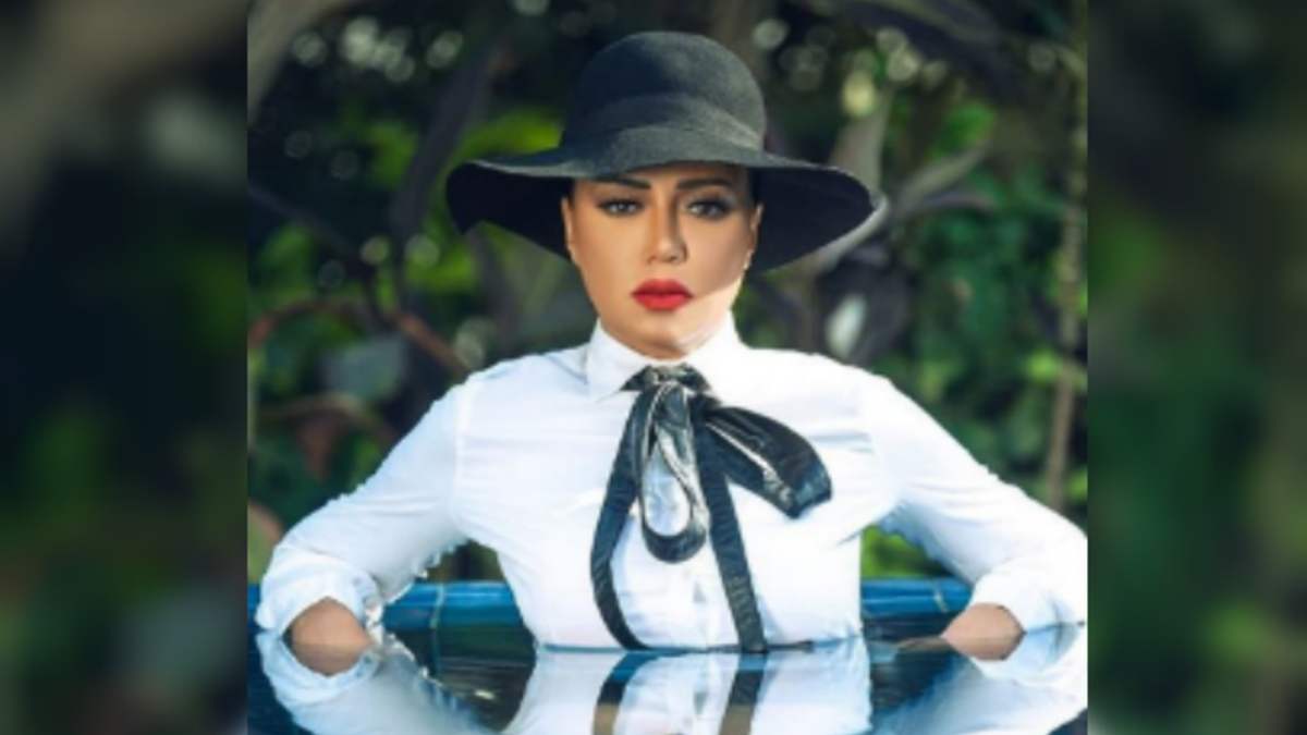 Rania did not appear wearing a swimsuit in the new photos