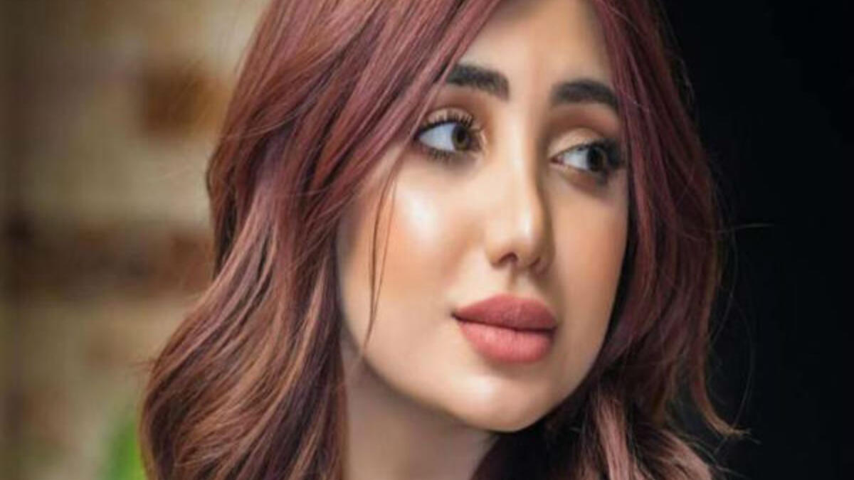 عصر الخميس (27 سبتمبر)، تلقت الناشطة ووصيفة ملكة جمال العراق السابقة تارة فارس ثلاث رصاصات أثناء قيادتها سيارتها في أحد شوارع العاصمة بغداد، لتودي بحياتها.