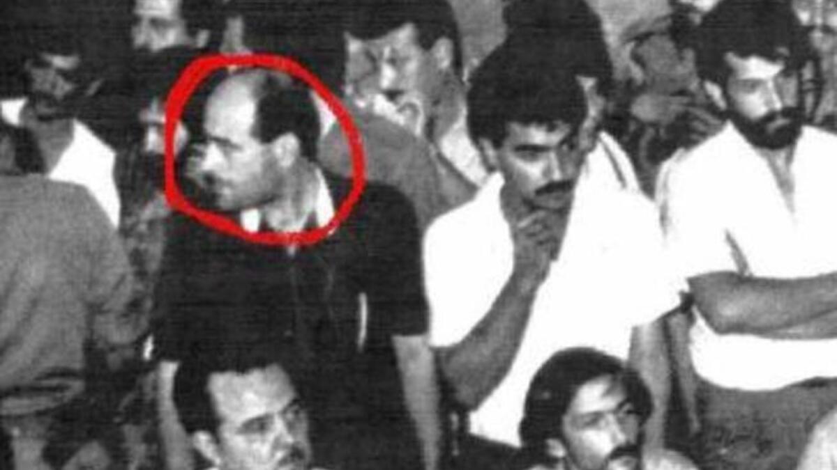 خميس أحمد بيومي: وهو لبناني كان ضمن شبكة جواسيس ضخمة للموساد, وقد شارك في عمليات تفجير واغتيال عدة، أبرزها وضعه عبوات ناسفة أدت إلى تفجير السفارة العراقية في بيروت أثناء الحرب الأهلية اللبنانية.