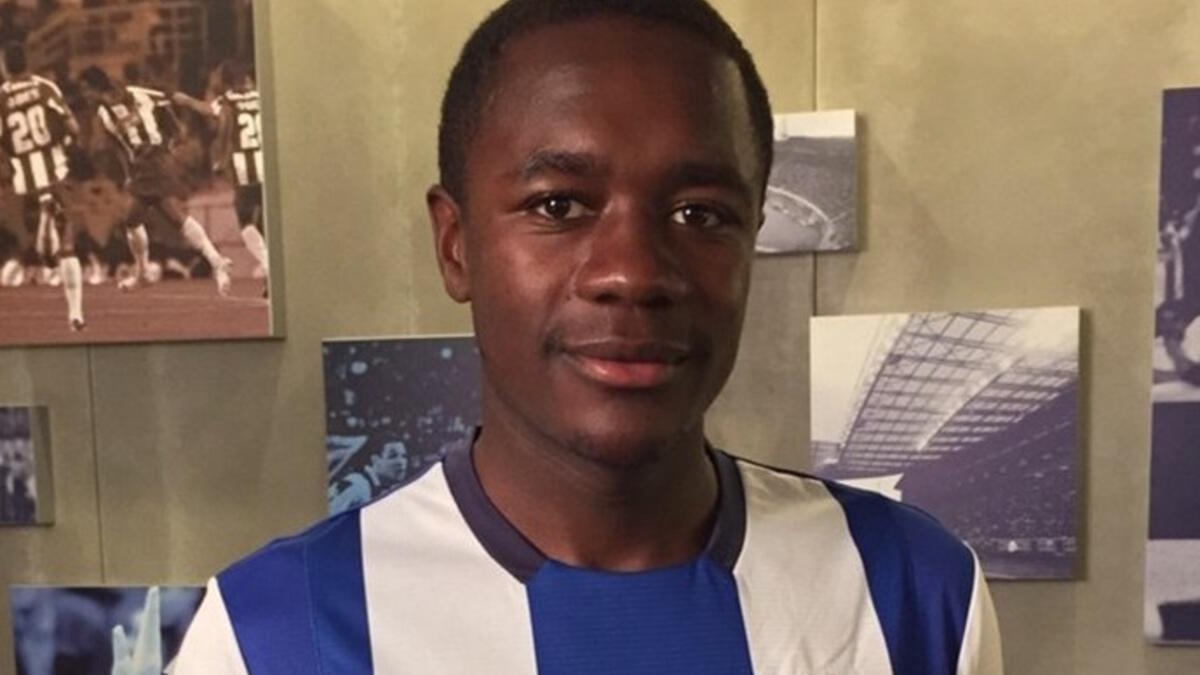 لاعب الوسط الفرنسي جيانيلي إيمبولا (23 عاماً): غادر بورتو صوب ستوك سيتي مقابل 24 مليون يورو.