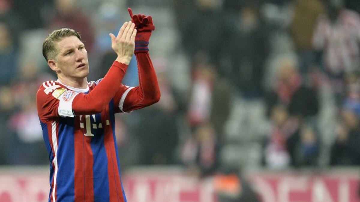 لاعب الوسط الألماني باستيان شفاينشتايغر (بايرن ميونخ) - الأندية المهتمة: مانشستر يونايتد.