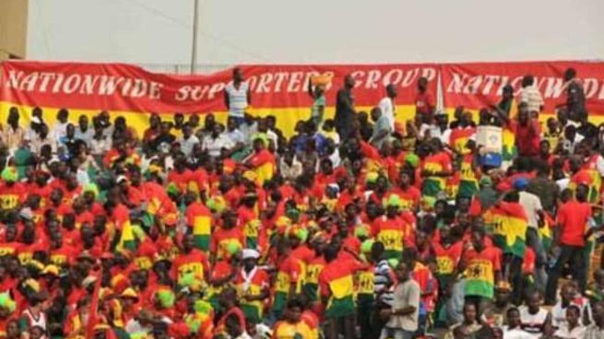 مايو 2001 - غانا: قتل حوالي 126 شخصاً إثر تدافعٍ في ملعب آكرا الرئيسي حينما اطلق رجال الأمن الغاز المسيل للدموع على المشجعين في حادثةٍ تعد الأسوأ في تاريخ كرة القدم الإفريقية.