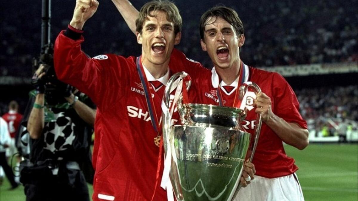 الشقيقان الإنجليزي فيليب وغاري نيفيل: لعبا سوياً في صفوف مانشستر يونايتد