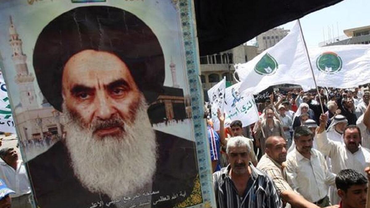 في رأي فقهاء الشيعة الاثني عشر، ومنهم السيد علي السيستاني صوم يوم عاشوراء مكروه ويمكن الاكتفاء بالصوم عن الماء تشبها بعطش الحسين وعائلته في ذلك اليوم المآساوي.