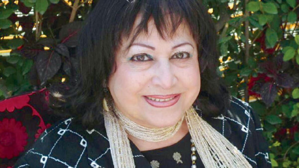 نجاح حفيظ:
رحلت الفنانة القديرة والشهيرة بشخصية "فطومة" حبيبة غوار الطوشة "دريد لحام" في مسلسل صح النوم عن عالمنا يوم 6-5-2017 بعد صراع مع المرض عن 76 عامًا.