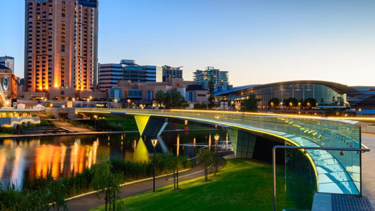 أستراليا: رغم أن أستراليا احتلت المرتبة الأولى في 2013 و 2014 (ثم المركز الرابع في عام 2015)، فقد احتلت المرتبة الثانية على مؤشر هذا العام.